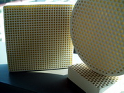 Jintai_extruded_honeycomb_ceramic_foundry_filter